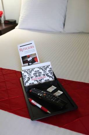 Imagen de la habitación del Hotel Rutgers University Inn And Conference Center, East Brunswick. Foto 1
