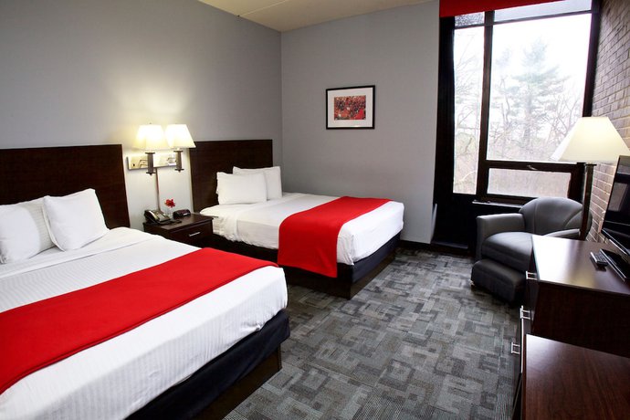 Imagen de la habitación del Hotel Rutgers University Inn and Conference Center, East Brunswick. Foto 11