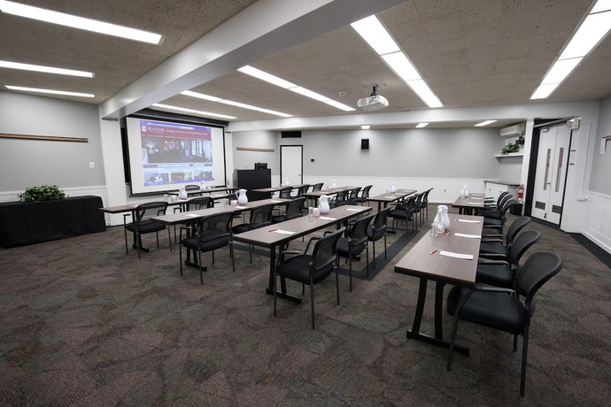 Imagen de los interiores del Hotel Rutgers University Inn and Conference Center, East Brunswick. Foto 18