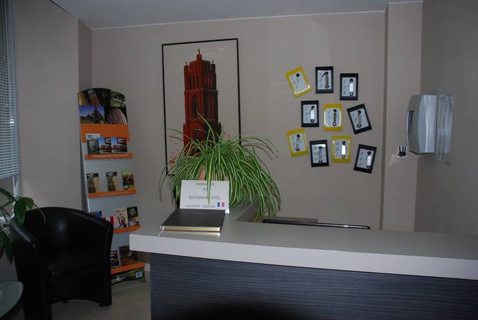 Imagen de los interiores del Hotel Ruthenium. Foto 15