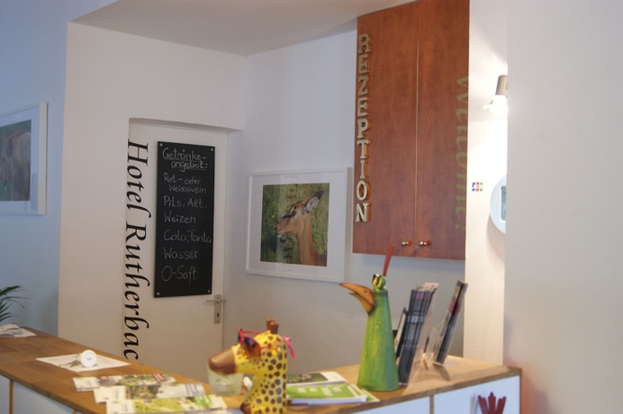 Imagen de los interiores del Hotel Rutherbach. Foto 18