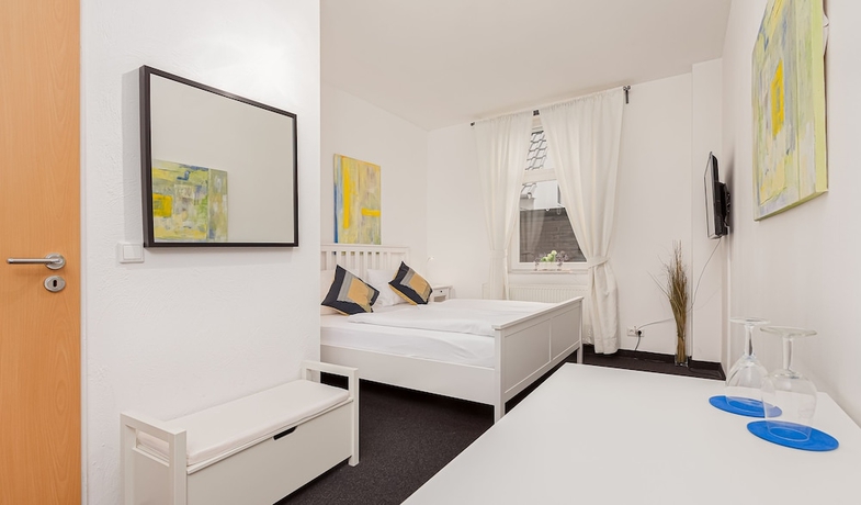 Imagen de la habitación del Hotel Rutherbach. Foto 10