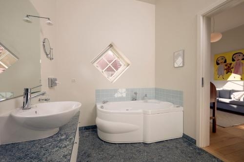 Imagen de la habitación del Hotel Ruths. Foto 8