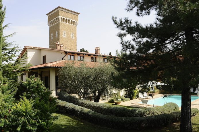Imagen de la piscina del Hotel Rutiliano Centro Benessere. Foto 17