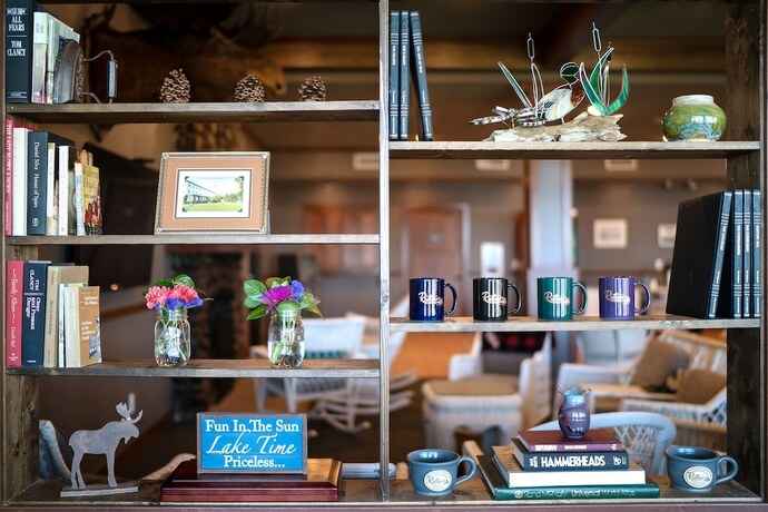 Imagen del bar/restaurante del Hotel Ruttger's Birchmont Lodge. Foto 10