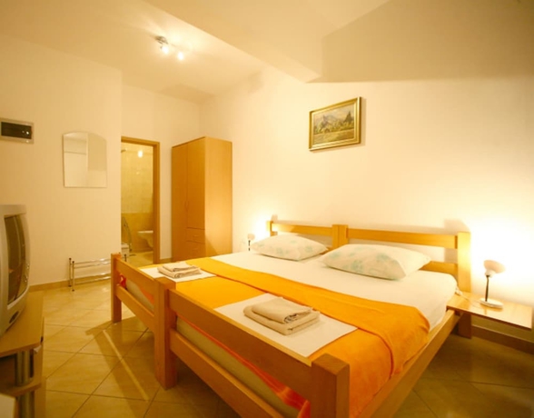 Imagen de la habitación del Hotel Ruza, Brela. Foto 14