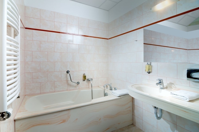 Imagen de la habitación del Hotel Ruze, KARLOVY VARY. Foto 15