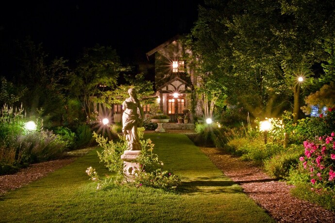 Imagen de los exteriores del Hotel Ruze Villa. Foto 37