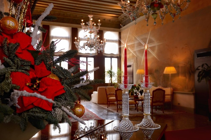 Imagen de los interiores del Hotel Ruzzini Palace. Foto 8