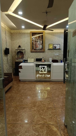 Imagen de los interiores del Hotel Rv Pool Resort. Foto 16