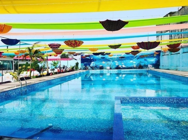 Imagen general del Hotel Rv Pool Resort. Foto 5
