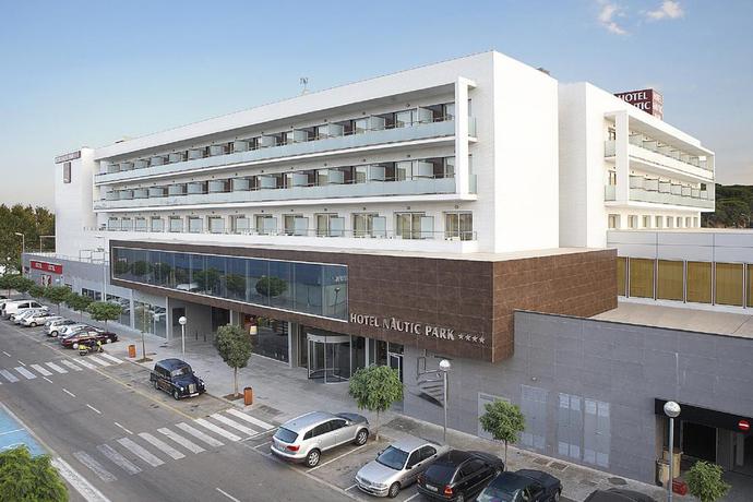 Imagen de los exteriores del Hotel Rvhotels Nautic Park. Foto 9