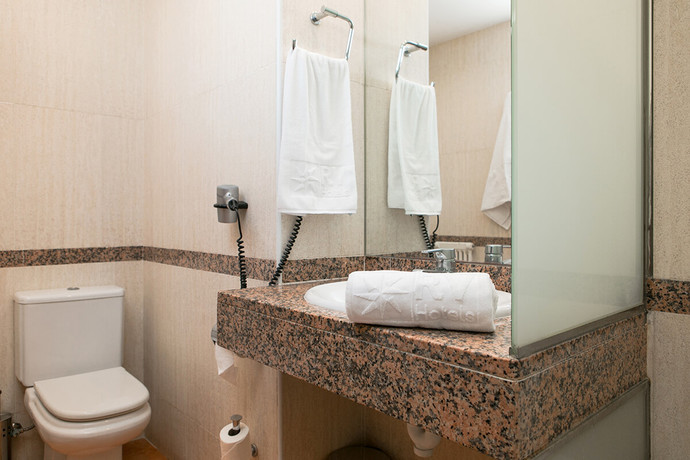 Imagen de la habitación del Hotel Rvhotels Nieves Mar. Foto 7