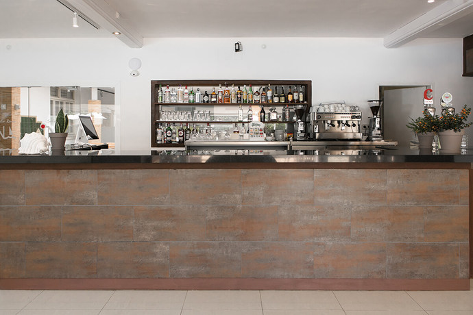 Imagen del bar/restaurante del Hotel Rvhotels Nieves Mar. Foto 3