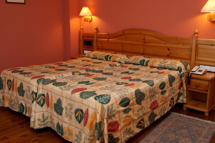 Imagen de la habitación del Hotel Rvhotels Orri. Foto 5