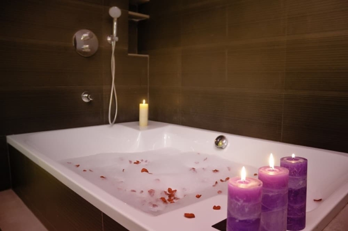 Imagen de la habitación del Hotel Rvhotels Palau Lo Mirador. Foto 15