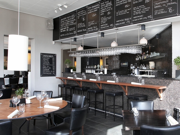 Imagen del bar/restaurante del Hotel Ry. Foto 3