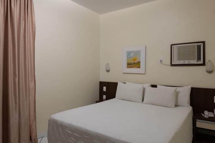 Imagen de la habitación del Hotel Ryan. Foto 16