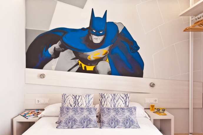 Imagen de la habitación del Hotel Ryans La Marina. Foto 13