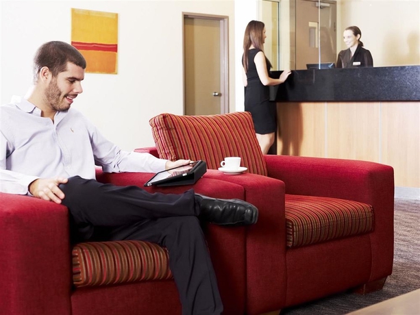 Imagen de los interiores del Hotel Rydges Bankstown. Foto 11