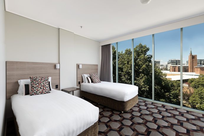Imagen de la habitación del Hotel Rydges Canberra. Foto 11