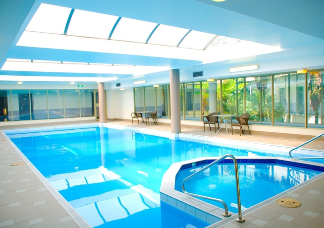 Imagen de la piscina del Hotel Rydges Sydney Central. Foto 16