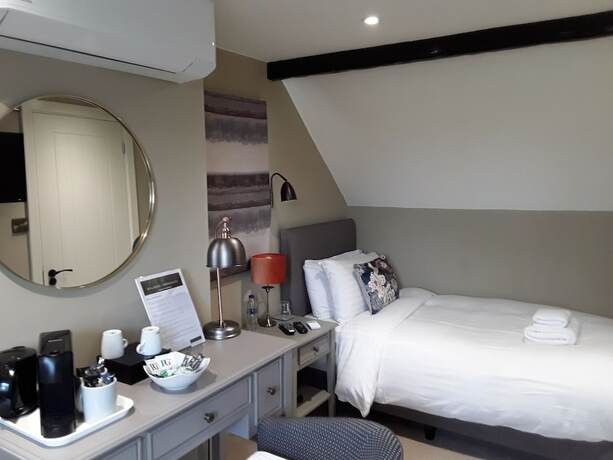 Imagen de la habitación del Hotel Rylands Farmhouse. Foto 11