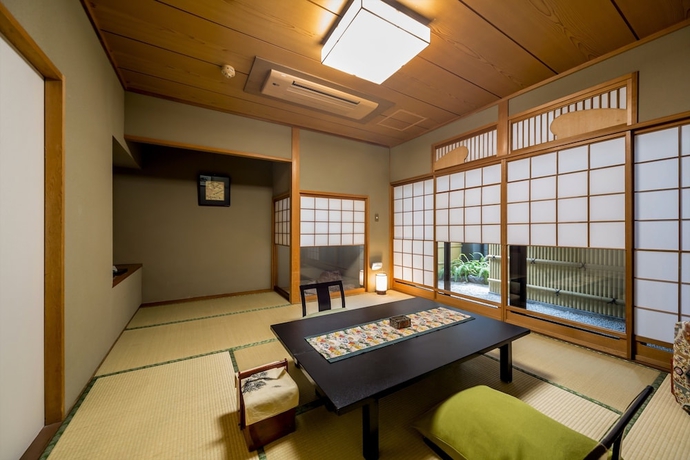 Imagen de la habitación del Hotel Ryoan Kazuki. Foto 8
