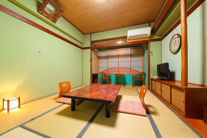 Imagen de la habitación del Hotel Ryokan Hatsuneso. Foto 6