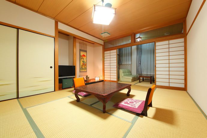 Imagen de la habitación del Hotel Ryokan Hatsuneso. Foto 9