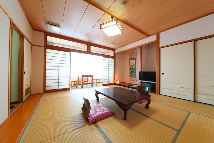 Imagen de la habitación del Hotel Ryokan Hatsuneso. Foto 11
