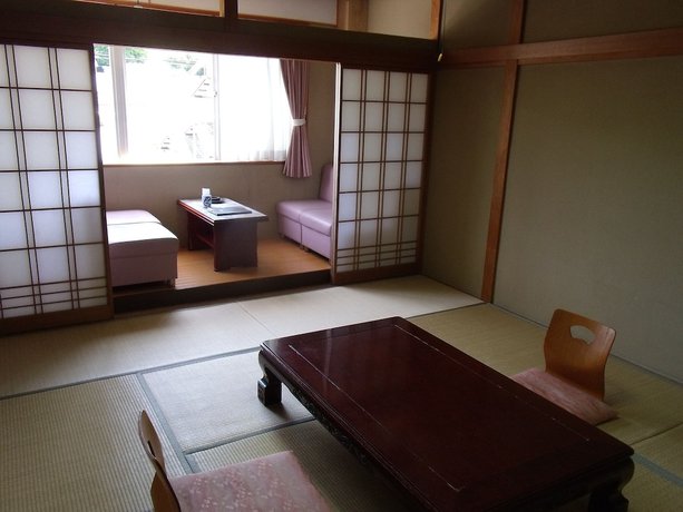 Imagen de la habitación del Hotel Ryokan Hatsuneso. Foto 12
