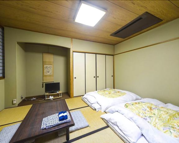 Imagen de la habitación del Hotel Ryokan Isuzu. Foto 14