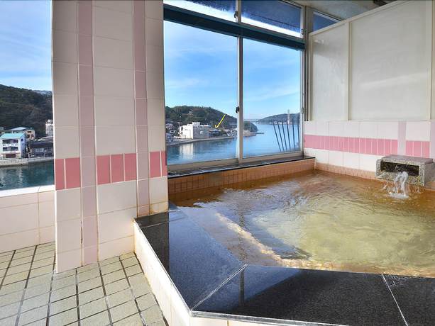 Imagen de la piscina del Hotel Ryokan KANAMARU. Foto 3