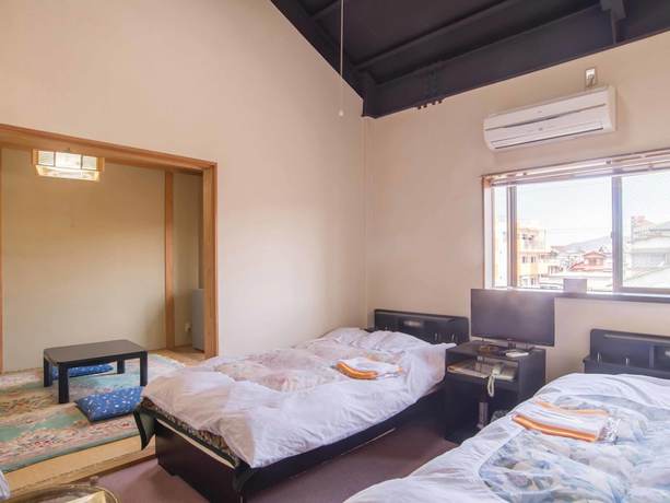 Imagen de la habitación del Hotel Ryokan Kenrokuen. Foto 15