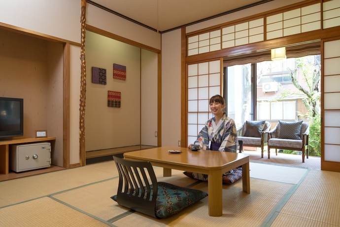 Imagen de la habitación del Hotel Ryokan NIEMONYA. Foto 15