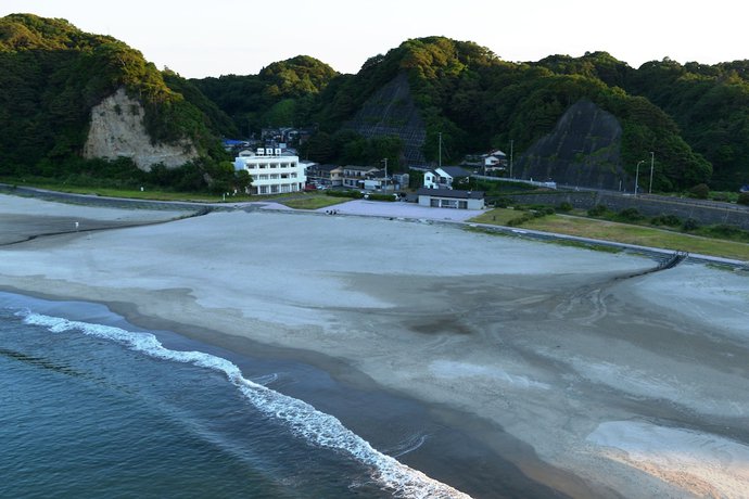Imagen de los exteriores del Hotel Ryokan Urashima. Foto 5