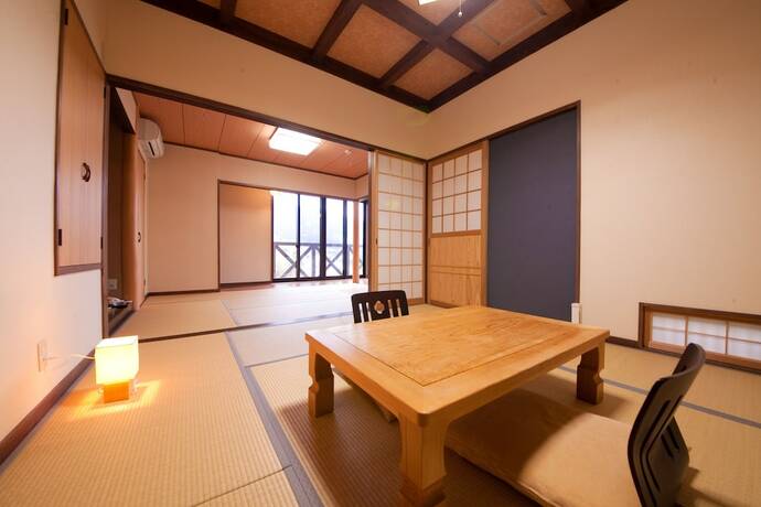 Imagen de la habitación del Hotel Ryokan Yufuin Tsubaki. Foto 15