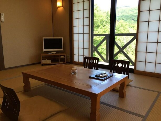 Imagen de la habitación del Hotel Ryokan Yufuin Tsubaki. Foto 23