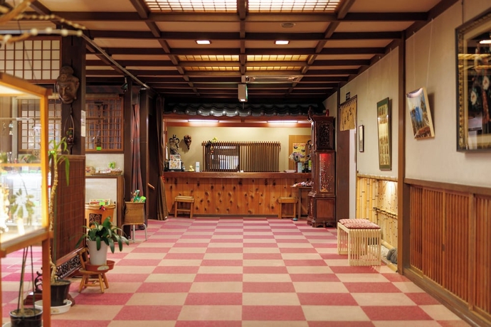 Imagen de los interiores del Hotel Ryokufuen Kiyoharu. Foto 16