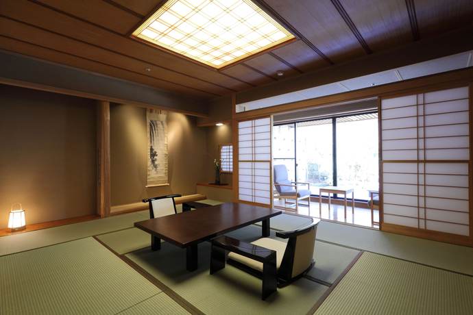 Imagen de la habitación del Hotel Ryotei Kaichoro. Foto 10