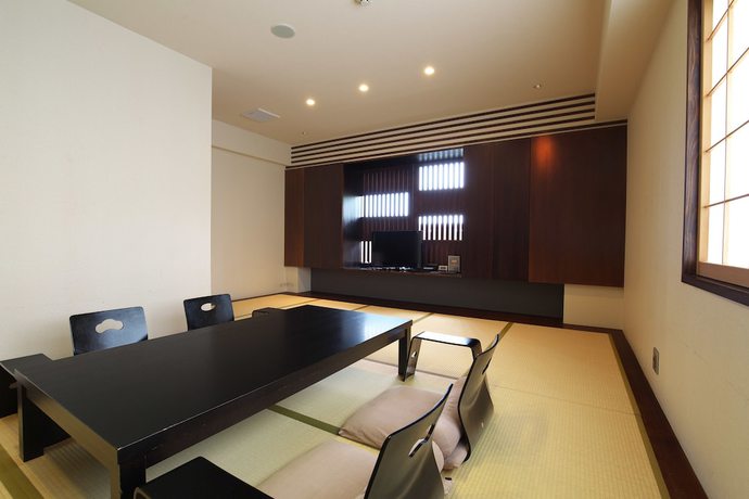 Imagen de la habitación del Hotel Ryotei Matsuya Honkan Suizenji. Foto 7