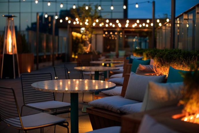 Imagen del bar/restaurante del Hotel Ryse, Autograph Collection. Foto 9