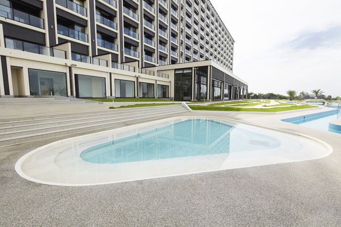 Imagen de la piscina del Hotel Ryugujo Spa Mikazuki Ryugutei. Foto 12