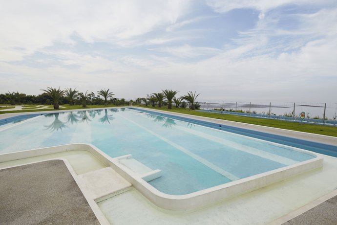 Imagen de la piscina del Hotel Ryugujo Spa Mikazuki Ryugutei. Foto 14
