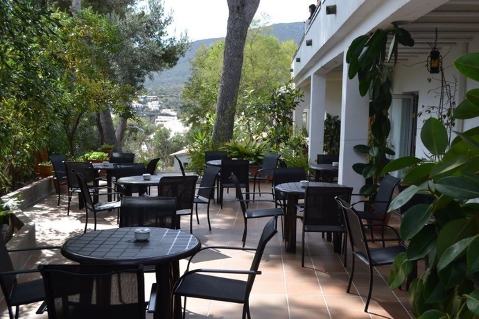 Imagen del bar/restaurante del Hotel S Aguarda. Foto 2