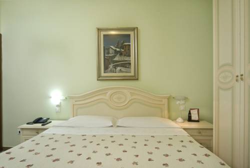 Imagen de la habitación del Hotel S. Ercolano. Foto 15