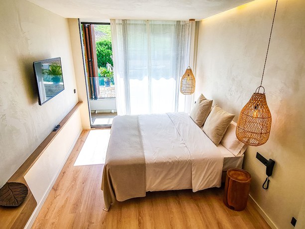 Imagen de la habitación del Hotel S Estancia Suites. Foto 4