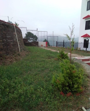 Imagen de los exteriores del Hotel S L Residency. Foto 8