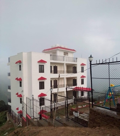 Imagen de los interiores del Hotel S L Residency. Foto 13
